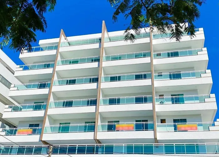 Novíssimo e Arejado com Localização Estratégica - 203